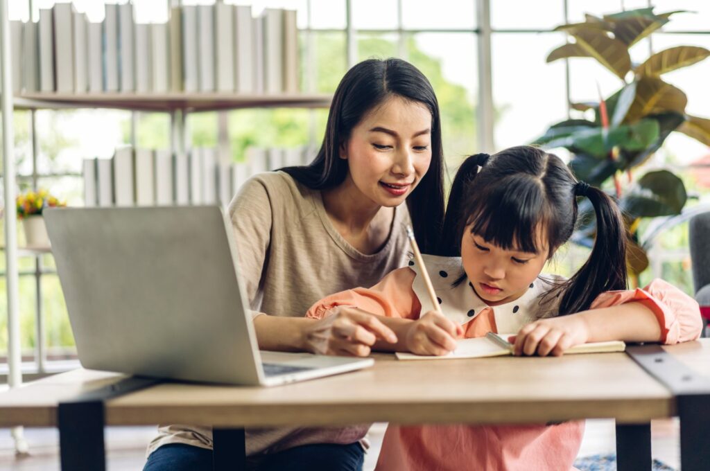 chương trình giáo dục sớm cho trẻ