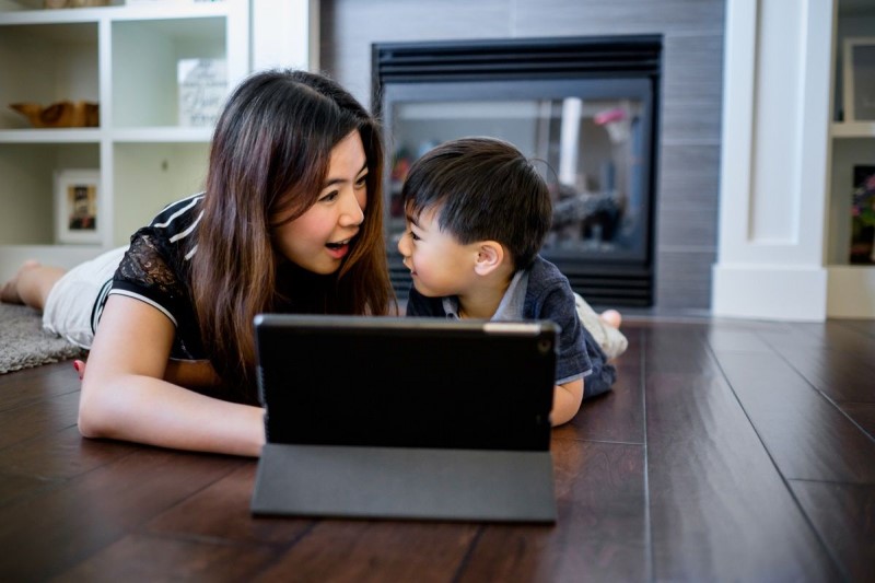 dạy tiếng anh cho trẻ 1 tuổi