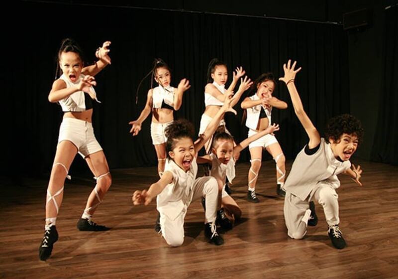 dạy nhảy dance cho bé
