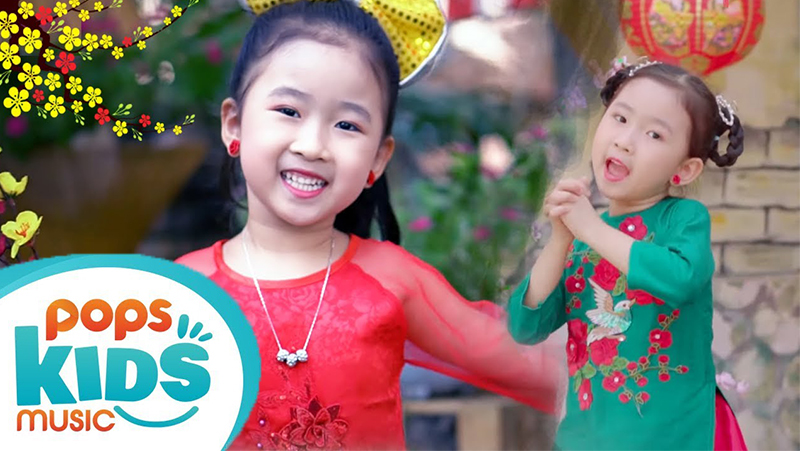 Ba mẹ hãy cùng bé cảm nhận không khí ngày Tết qua giai điệu vui tươi cùng giọng ca ngọt ngào của bài hát Ngày Tết Việt Nam.