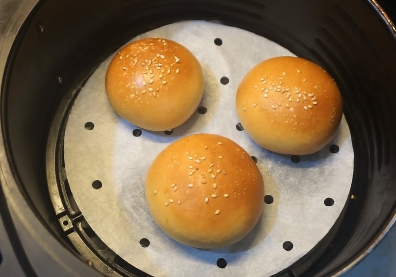 cách làm vỏ bánh Hamburger bằng nồi chiên không dầu