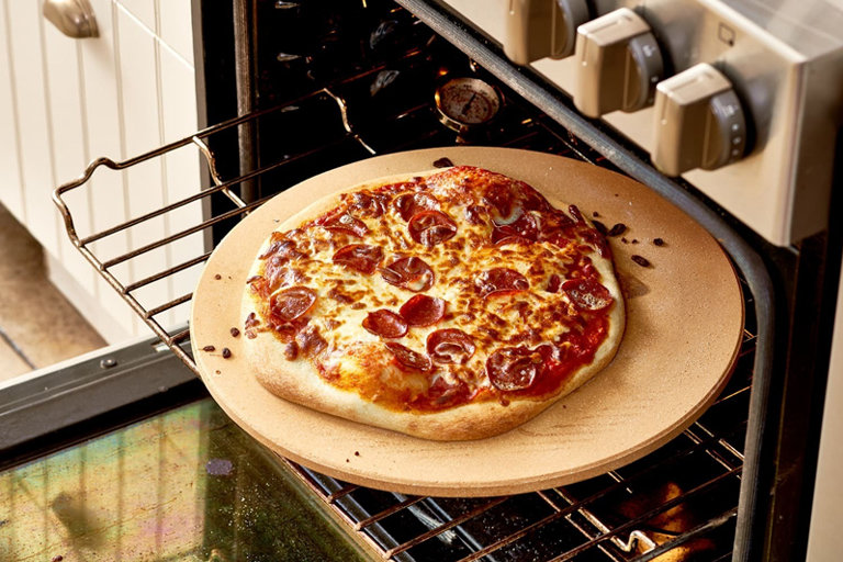 Cách làm bánh Pizza phô mai